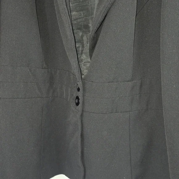 First Option Too Elegant Black Women's Blazer Lined Size 16W (W365) - Picture 4 of 9